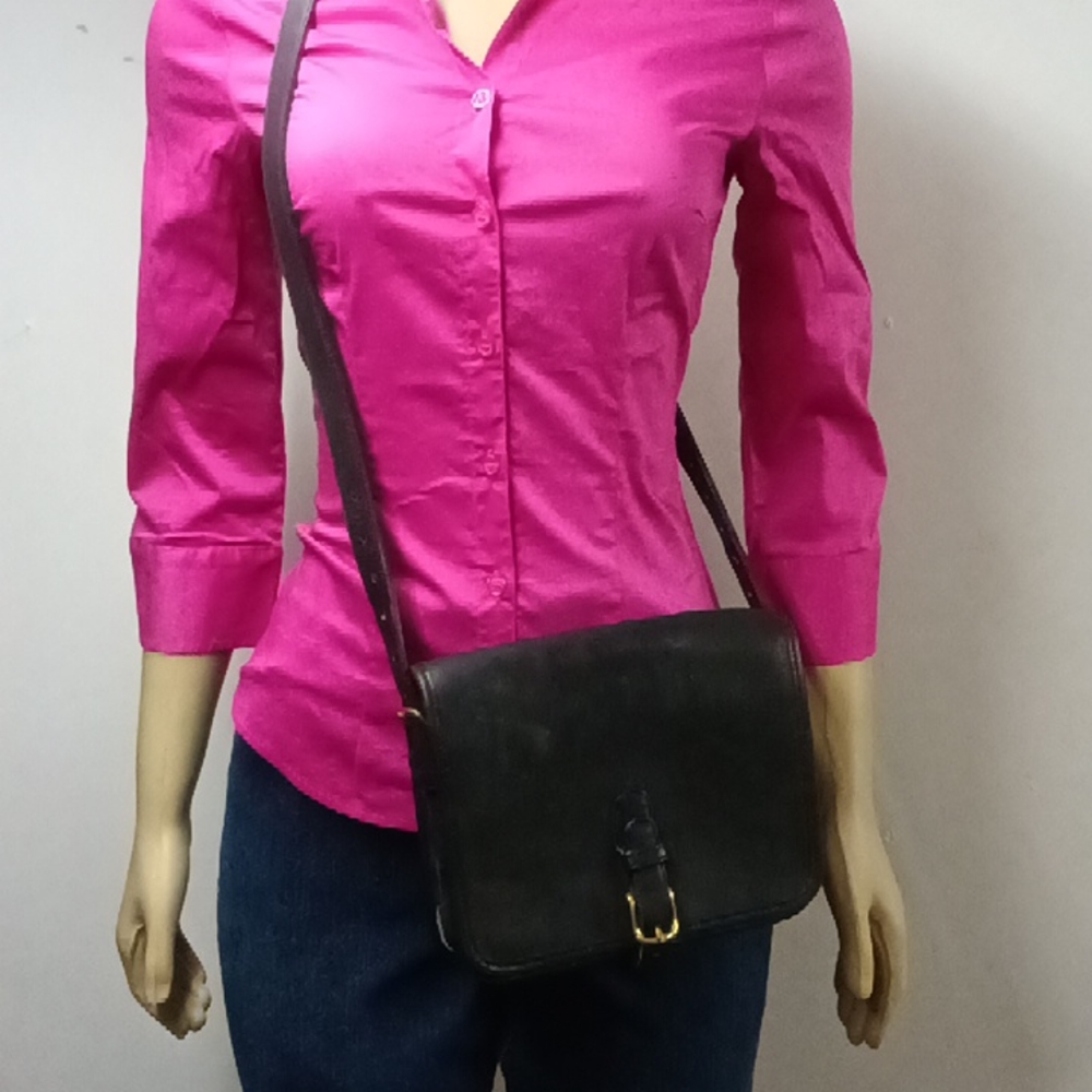 Vintage 90s Coach Black leather purse 313 9927